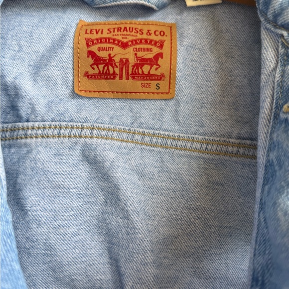 Levi's Light Blue Distressed Denim Jacket - Picture 4 of 4